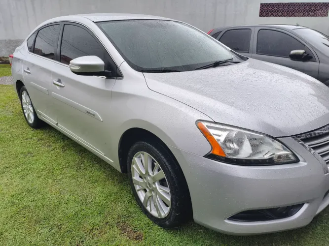 Nissan Sentra SL 2.0/ 2.0 Flex Fuel 16V Aut. 2016