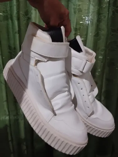 Sapato estilo bota 