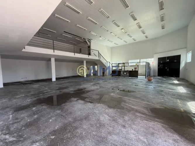 OPORTUNIDADE DE LOCAÇÃO - GALPÃO COMERCIAL NO SETOR COIMBRA
