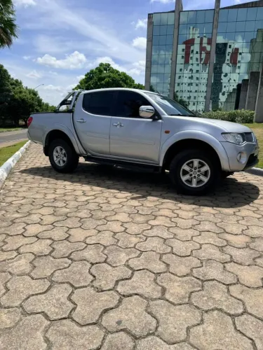 Mitsubishi L200 Triton HPE 3.2 CD TB Int.diesel AUT 2009