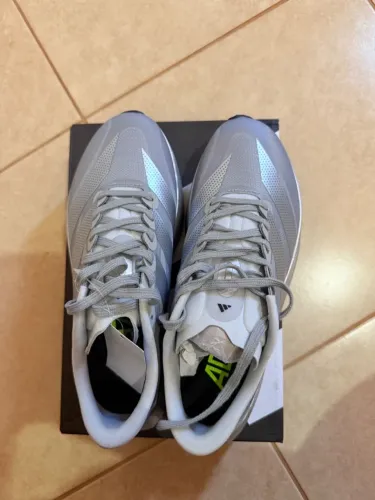 Tênis Adidas Adizero SL 2