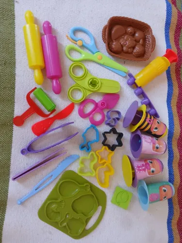 Kit brinquedo usado para massinha de modelar