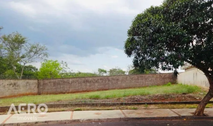 Lote Exclusivo de 597m² no Spazio Verde  Zona Sul: Lazer Completo e Aceita Permuta
