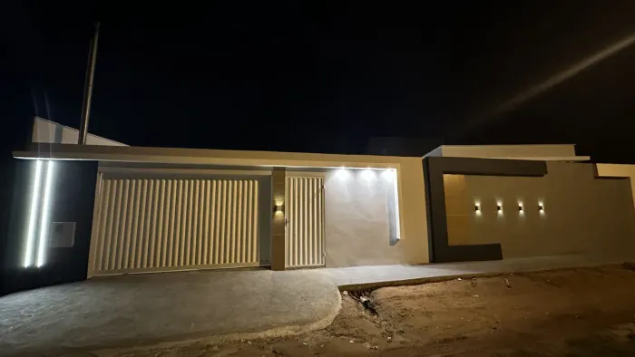 Casa 3 Quartos com Piscina e Área Gourmet !!!