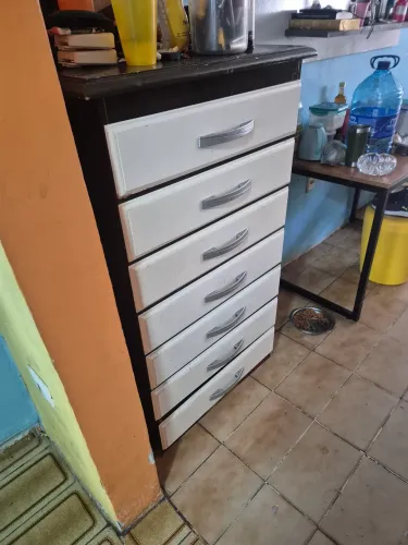 Comoda antiga boa