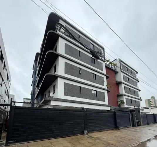 Apartamento com 3 dormitórios à venda, 70 m² por R$ 620.000,00 - Aeroclube - João Pessoa/P