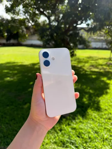 IPHONE 16 