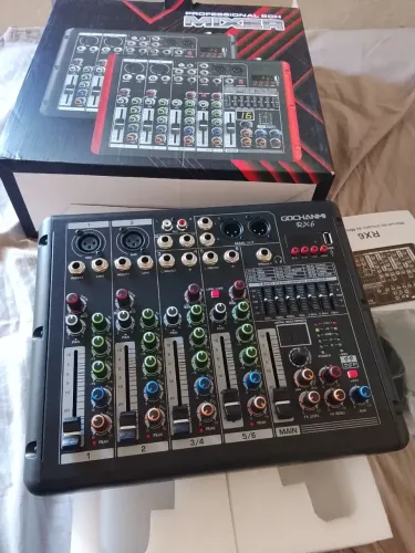 Mesa de som 6 Canais