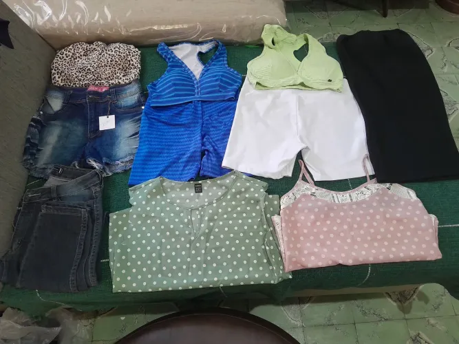 Kit 10 peças, roupas femininas .Ideal para brechó.