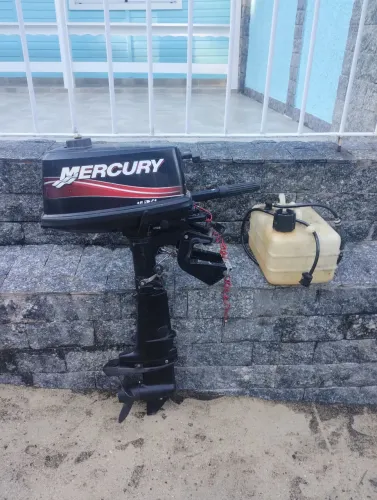 Motor Mercury 5 hp top