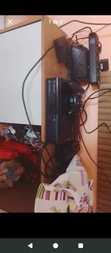 Vede se um Xbox 360 super slim destravado RGH só venda 900