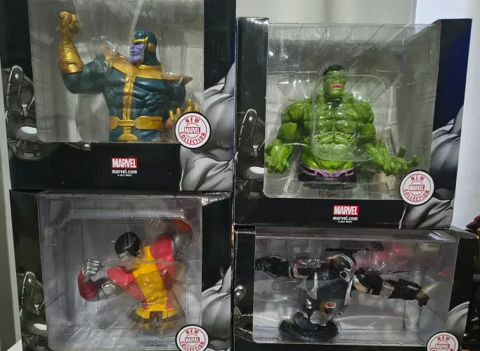 Lote Bustos Marvel Eaglemoss - Thanos, Hulk, Colossus, War Machine, Ultron e Fanatico