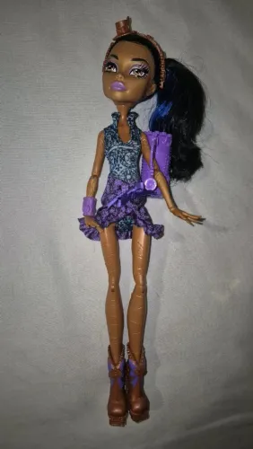 Boneca Monster Hig (G1) - Robecca Steam Dance Class