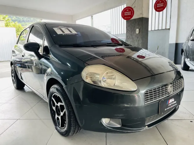 Fiat Punto Essence 1.8 Flex 16V 5P 2011