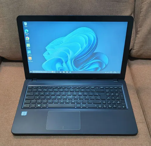 Notebook Asus i3 de 7° geração SSD
