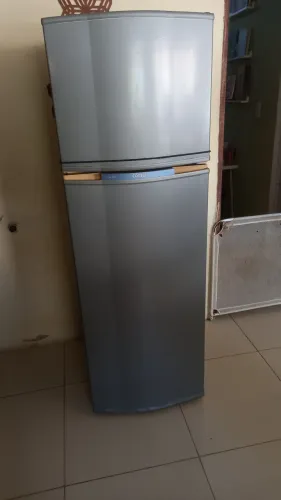 ? GELADEIRA CONSUL 300L À VENDA! ?