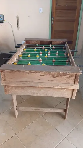 Mesa de totó ,madeira maciça