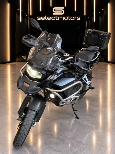 BMW F850 2023