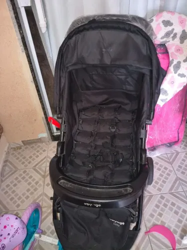 Carrinho de Bebê Voyage Delta 3 Rodas - Preto (Excelente Estado)