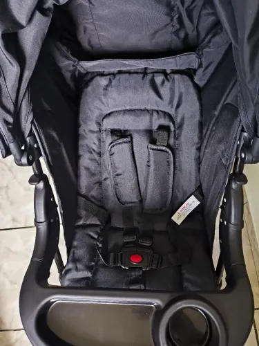 Vende-se carrinho de bebê novo