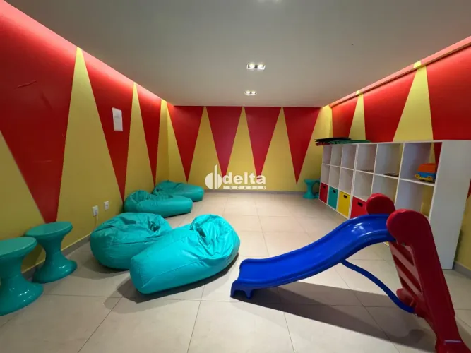Apartamento com 3 quartos sendo 1 suíte disponível para Venda no bairro Centro em Uberlând