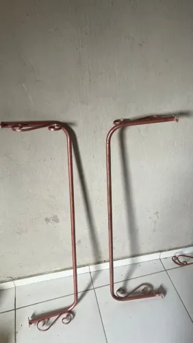 Vendo araras de aço 