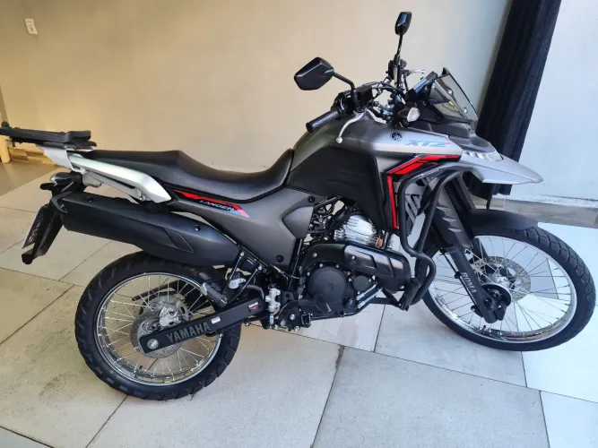 Vendo ou troco Lander