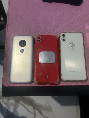 3 celulares Moto G funcionando perfeitamente. Aceito propostas. Chame no chat agora já!