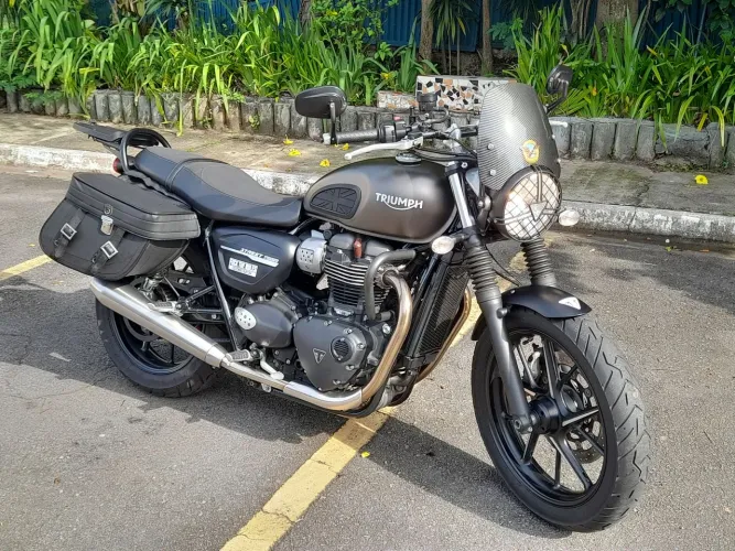 Triumph street twim 2019