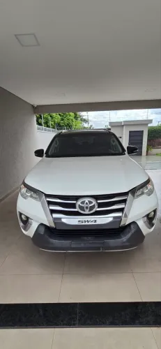 Toyota Hilux SW4 SR 4X2 2.7/ 2.7 Flex 16V Aut. 2017