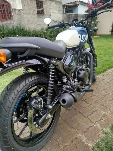Hunter 350 Royal Enfield muito nova, documenação em dia e pronta para rodar.