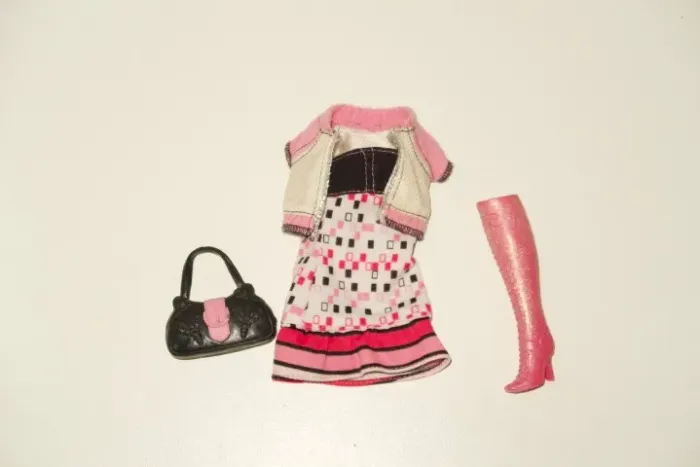 LOOK Barbie fashion fever / Bota barbie mosqueteira