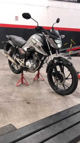 Troco rodas pé de galinha nas raiada!