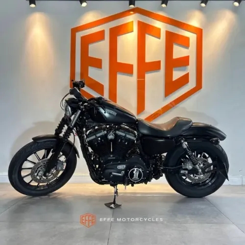Harley Davidson 883 Iron somente 14mil km