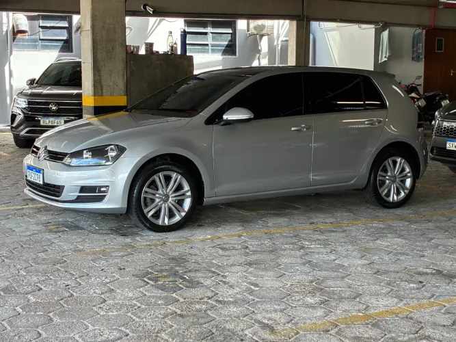 Volkswagen Golf Highline 1.4 TSI 140cv Aut. 2014