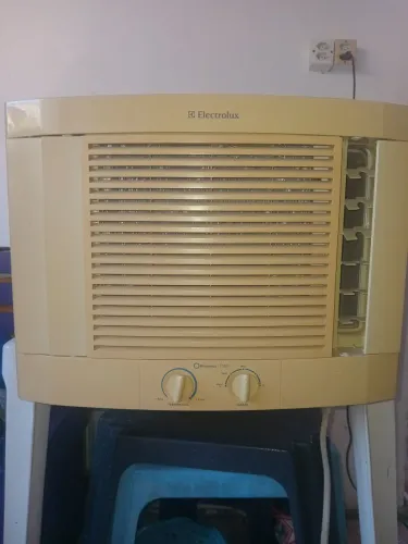 Ar-condicionado de janela 7.500BTUS