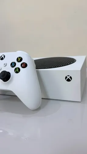Xbox Series S 512gb - 12x 216,00 cartão