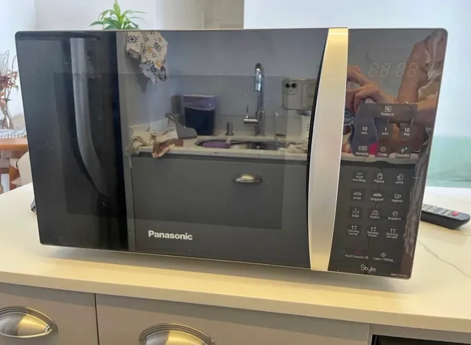 Microondas Espelhado Panasonic 