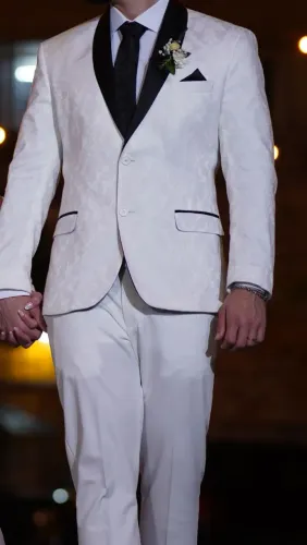 Blazer Noivo Branco- Decinel Suits-Tam 54/usado 1x