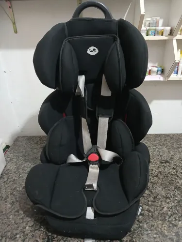 Cadeirinha de carro para crianças