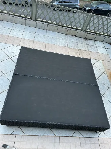 Cama box king size usada (190 x 200)