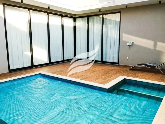 Condomínio Villa Toscana - Casa 03 suítes e com piscina à venda no Condomínio Vila Toscana