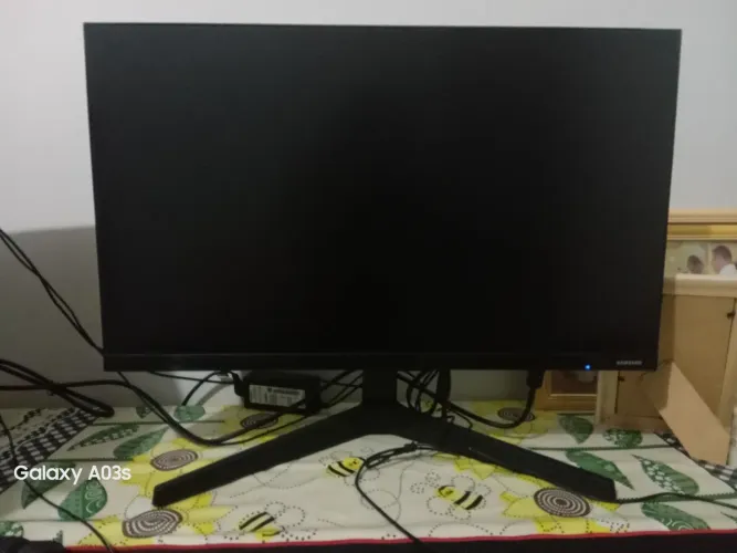Monitor Samsung T350 24" Full HD IPS 75Hz HDMI/VGA - Excelente Estado