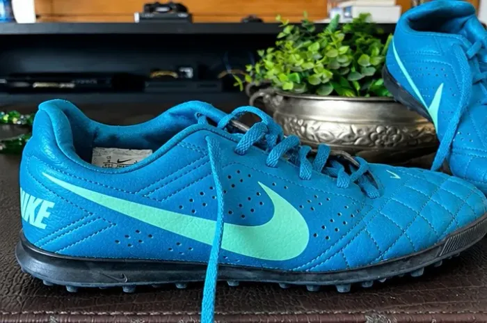 Chuteira society Nike