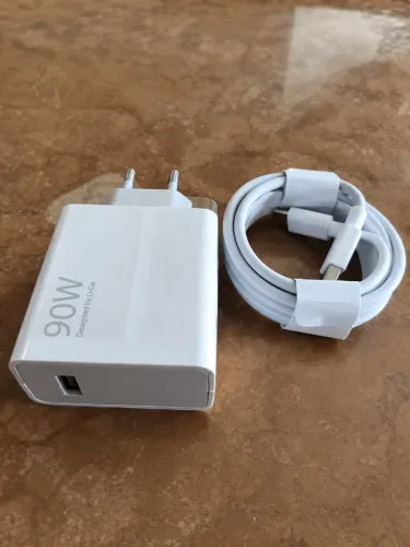 Carregador Combo Xiaomi 90w Hypercharge Tipo A/c - Branco.