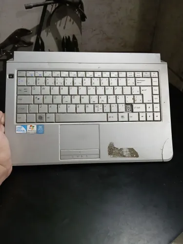 Notebook positivo sem a tela