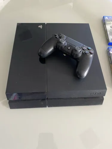 PlayStation 4 Slim - 500GB + jogos mídia física