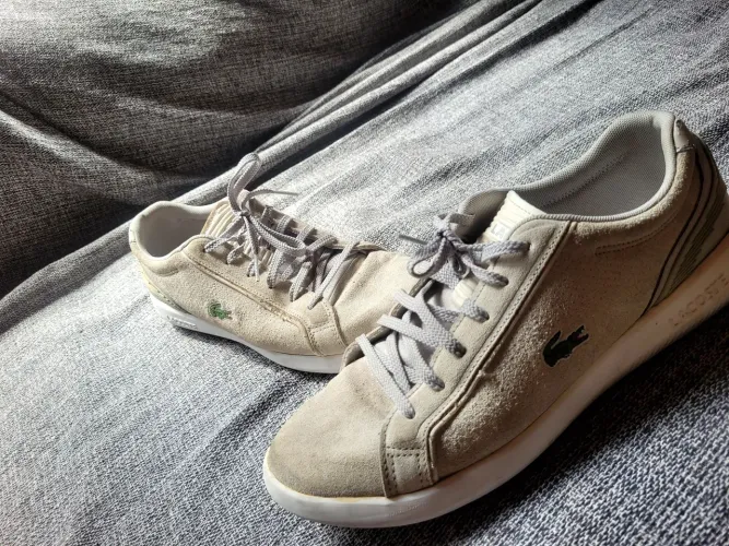 Tenis casual Lacoste em couro, original.l