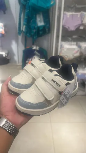 Vendo tênis infantil Mickey da Renner 