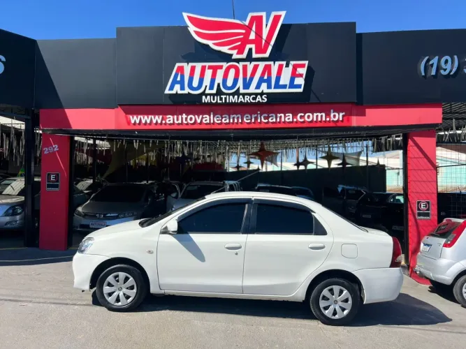 Toyota Etios XS 1.5 Flex 16V 5P Mec. 2016